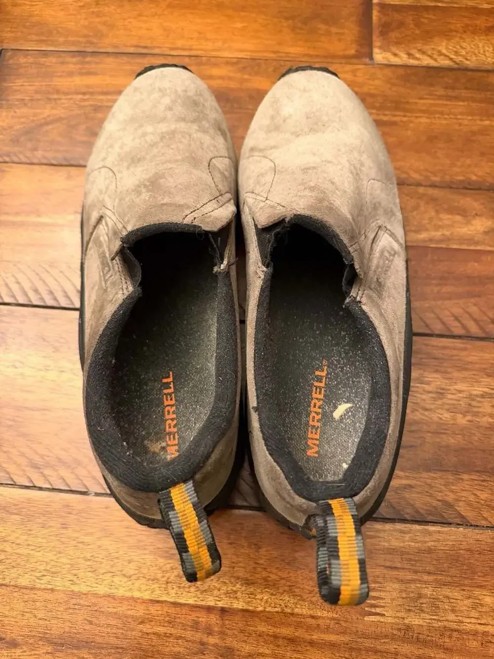 Merrell size debris tabs